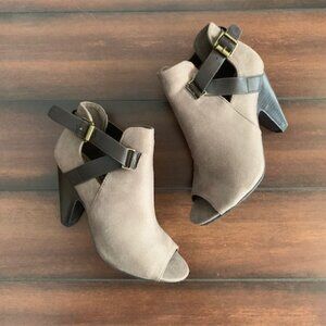 NWOT Soda Modcloth Ankle Bootie Boot Brown Tan Fall Strappy Heel Open Toe